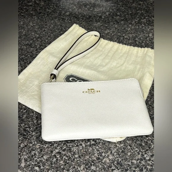 Coach White Leather Clutch Wristlet - Picture 1 of 4